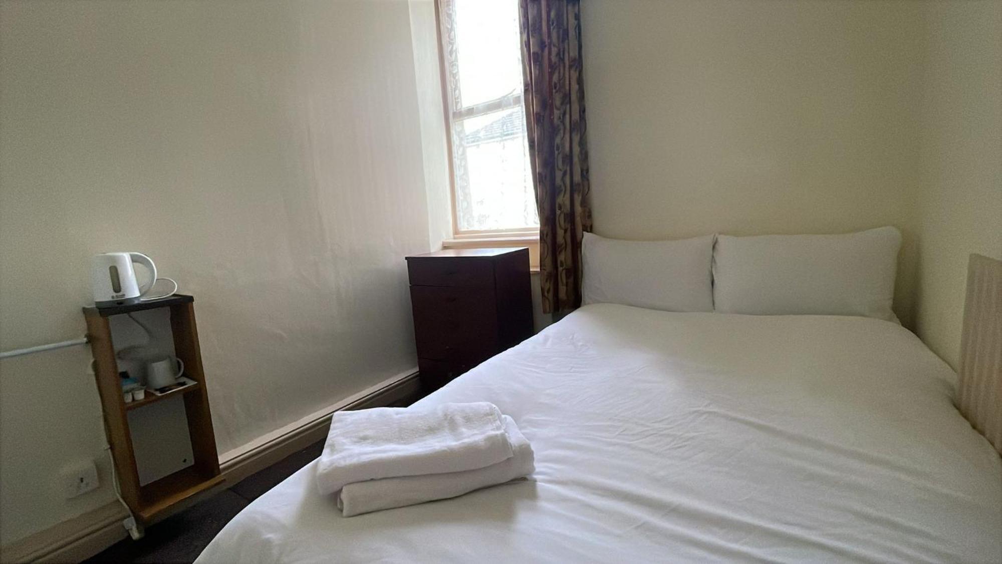 Beach Blackpool Hotel - Great Location, Comfortable Beds Szoba fotó